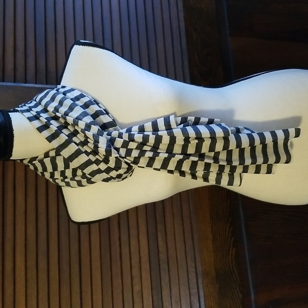 2/$8 GAP scarf